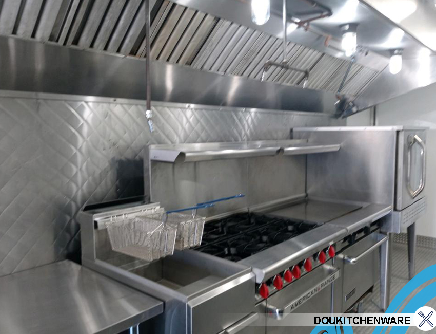 28ft Mobile Kitchen | Mobile Kitchen Rental USA & Canada | 24 Hours ...