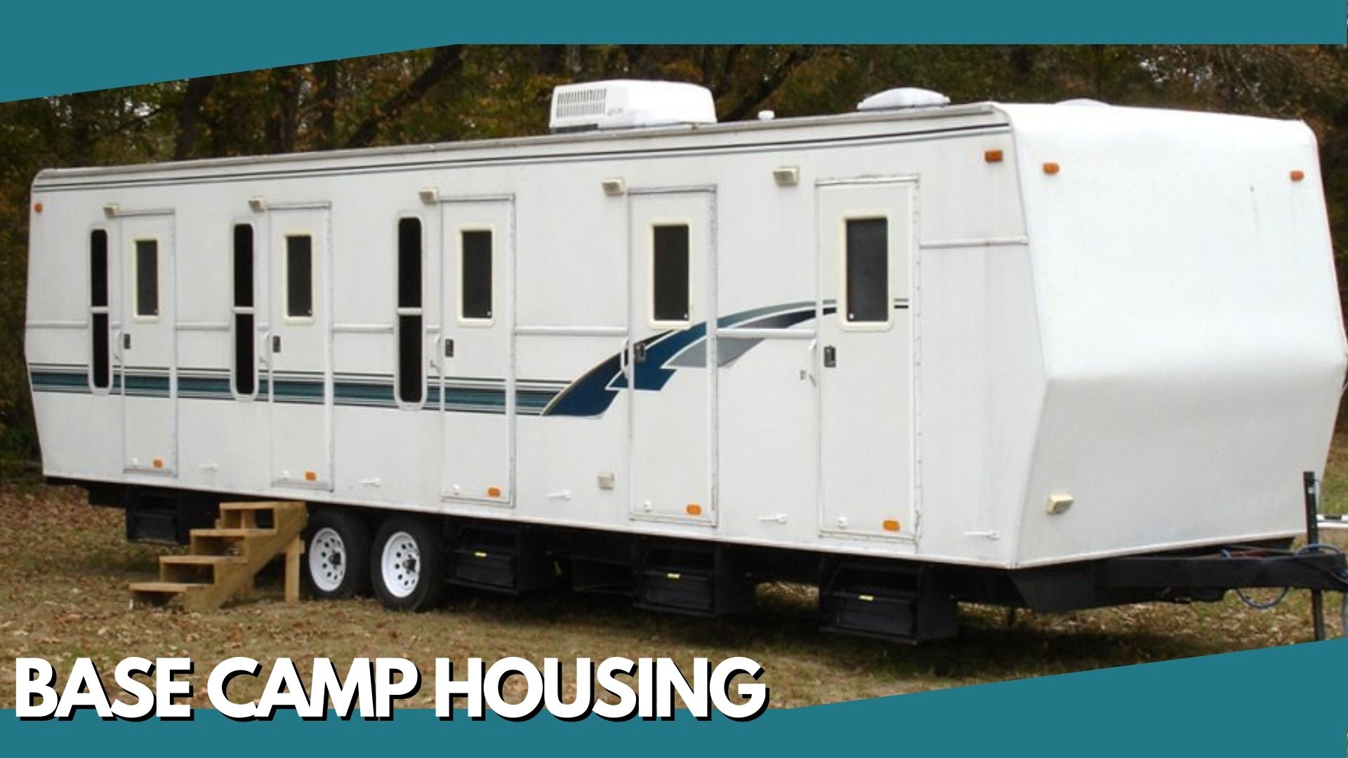 30ft-bunk-house-trailer-3-1024x512